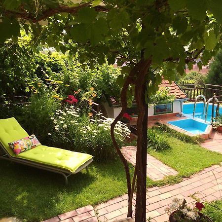 Pension Crhan Mikulov Exterior foto